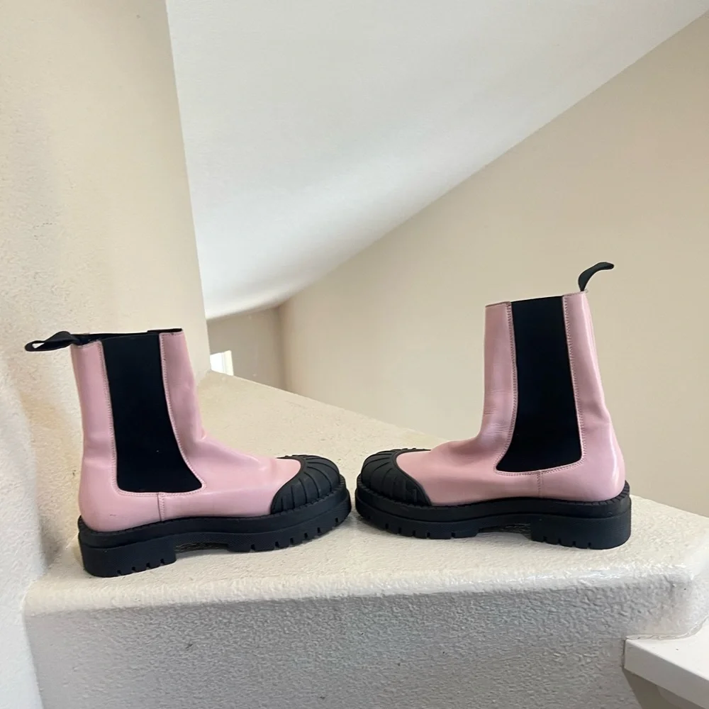 Anthropologie‎ Maeve Light Pink Genuine Leather Chelsea Chunky Boots Women’s 6.5